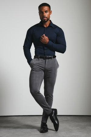 Athletic Fit Dress Shirt in Navy
