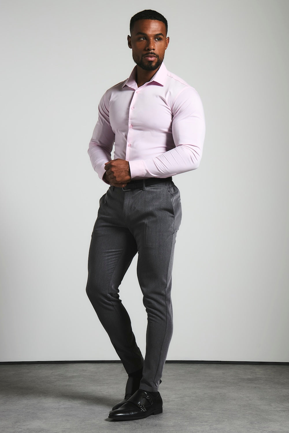 Athletic Fit Dress Shirt in Pink