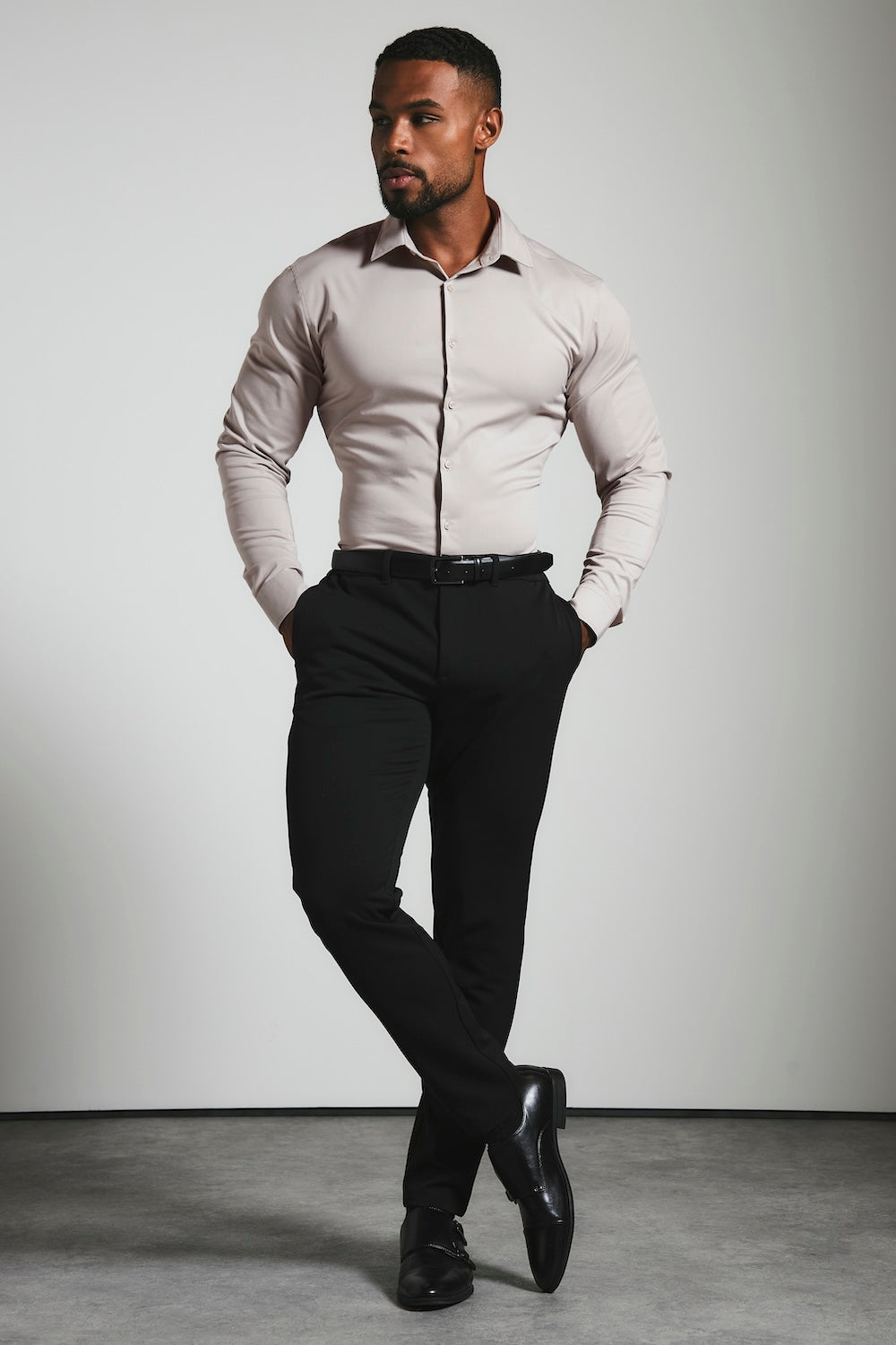 Athletic Fit Dress Shirt in Stone