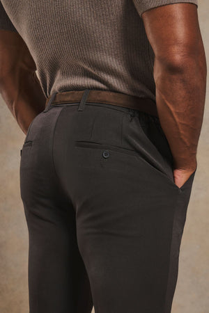 Athletic Fit Essential Pants in Dark Chocolate
