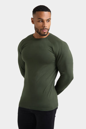 Athletic Fit 3 Pack Long Sleeve T-Shirt in Black, Navy & Khaki
