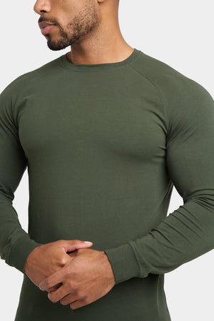Athletic Fit 3 Pack Long Sleeve T-Shirt in Black, Navy & Khaki