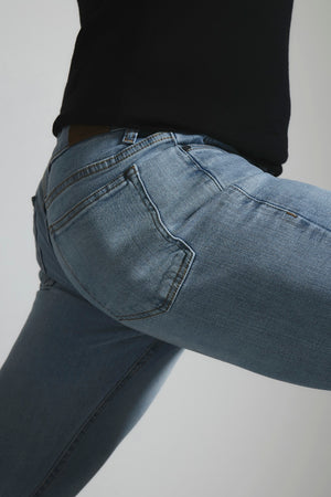 Athletic Fit Stretch Jeans in Light Blue