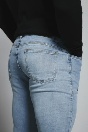 Athletic Fit Stretch Jeans in Light Blue