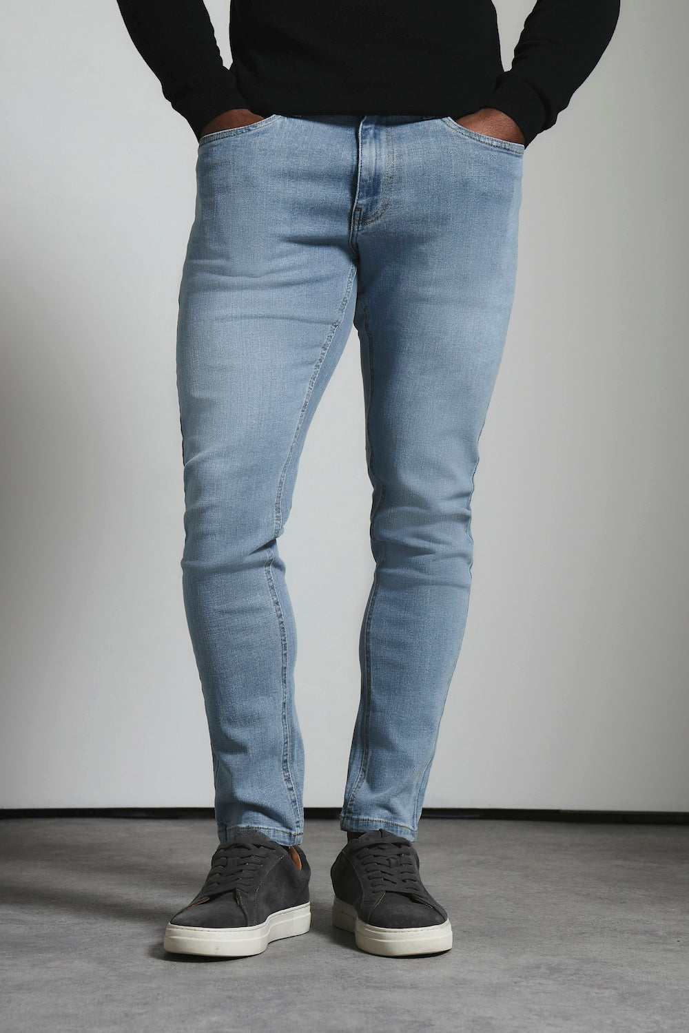 Athletic Fit Stretch Jeans in Light Blue