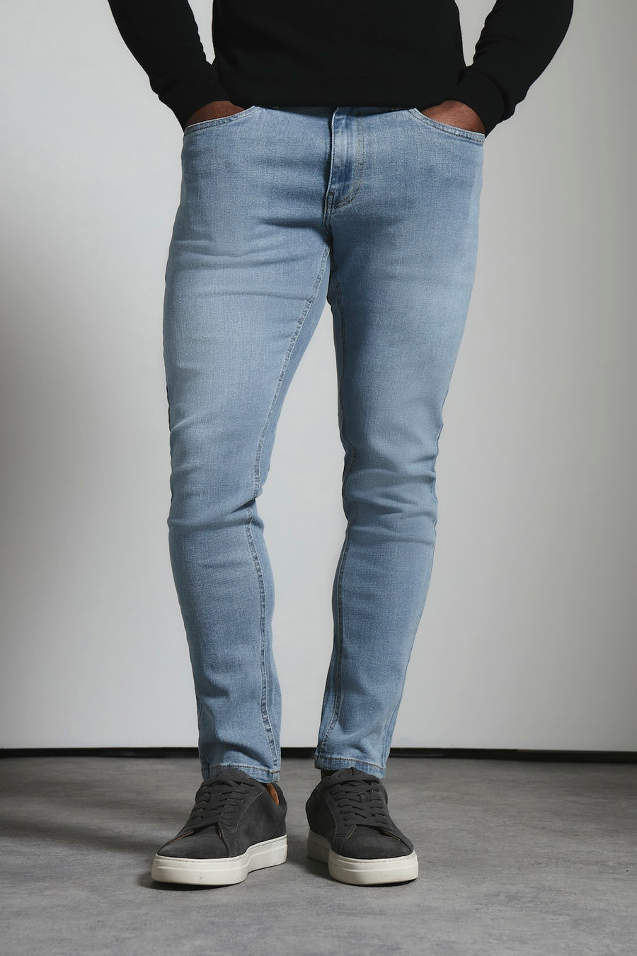 Athletic Fit Stretch Jeans in Light Blue