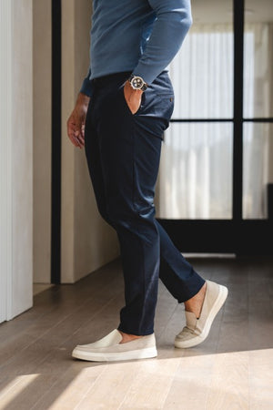 Athletic Fit Cotton Stretch Chino Pants in Navy