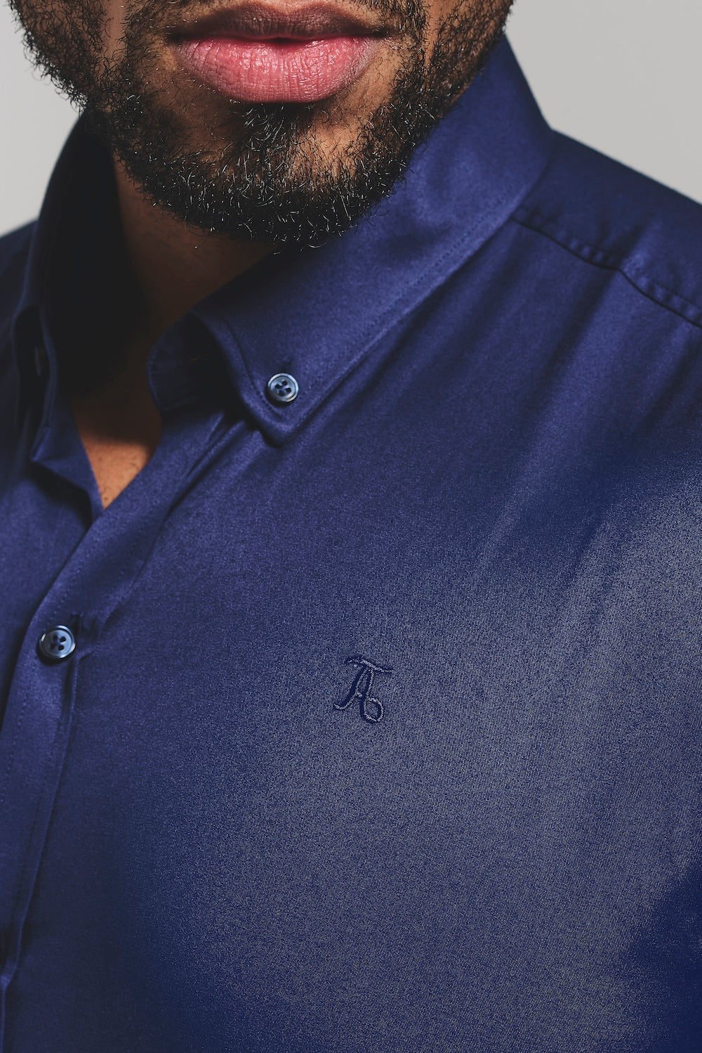 Athletic Fit Short Sleeve Signature Shirt in French Navy - TAILORED ATHLETE - USA