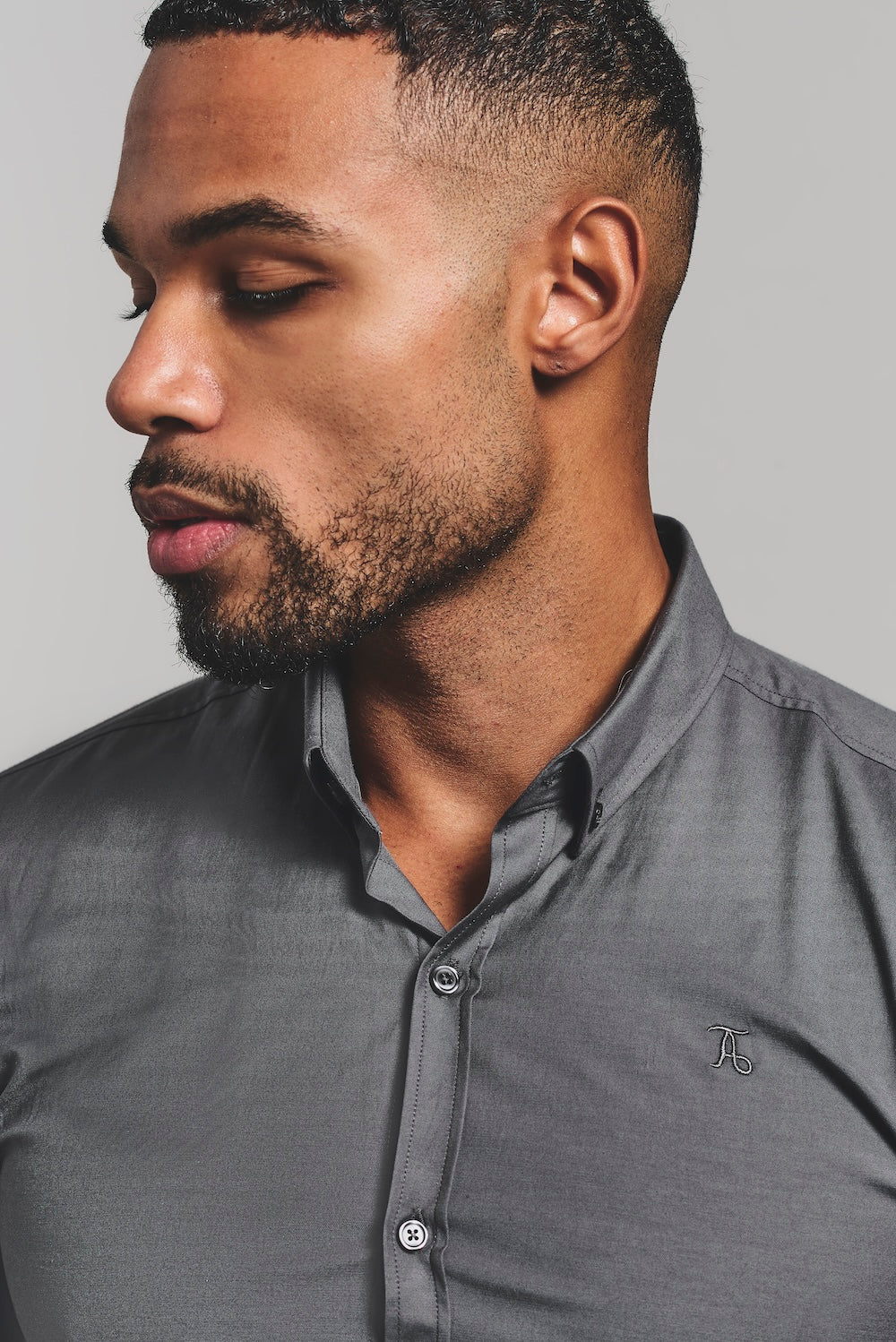 Athletic Fit Short Sleeve Signature Shirt in Grey - TAILORED ATHLETE - USA