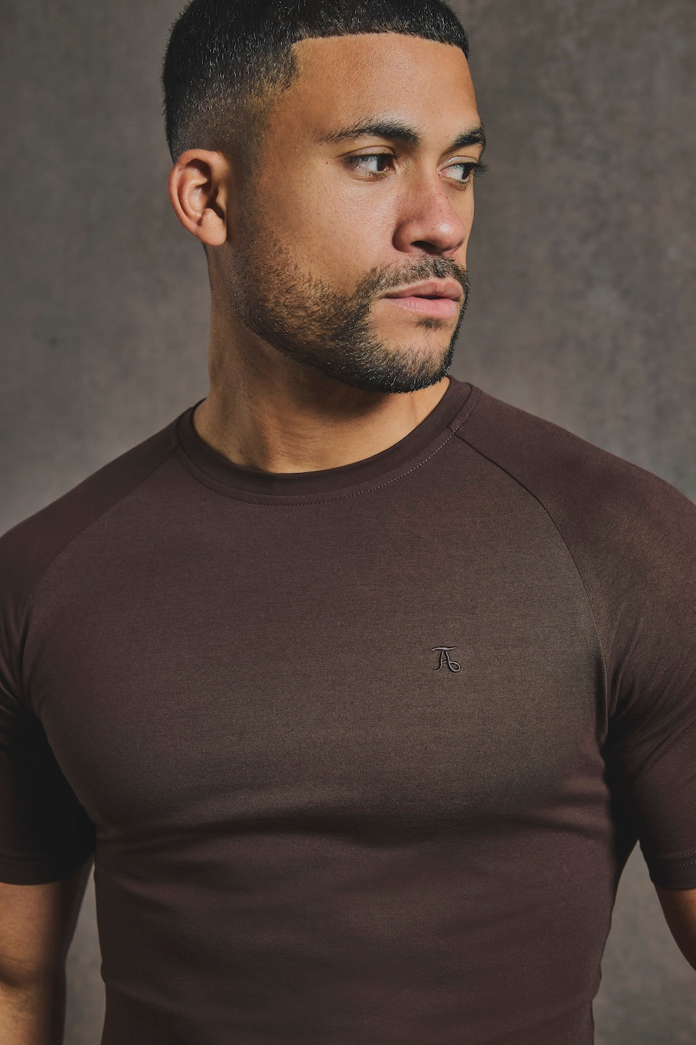 Athletic Fit T-Shirt in Chocolate - TAILORED ATHLETE - USA