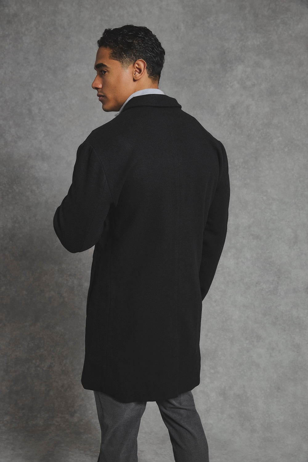 Single Breasted Overcoat in Black
