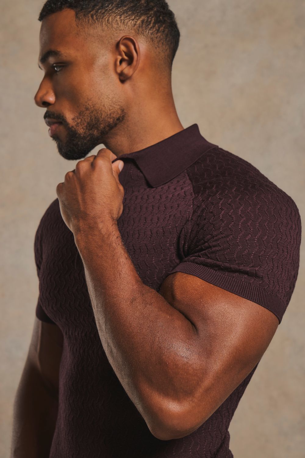 Mercerised Cotton Textured Knitted Polo Shirt in Dark Bordeaux