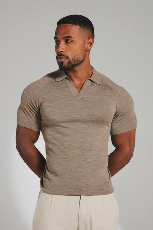 Extra Fine Merino Wool Knitted Open Collar Polo Shirt in Camel Marl