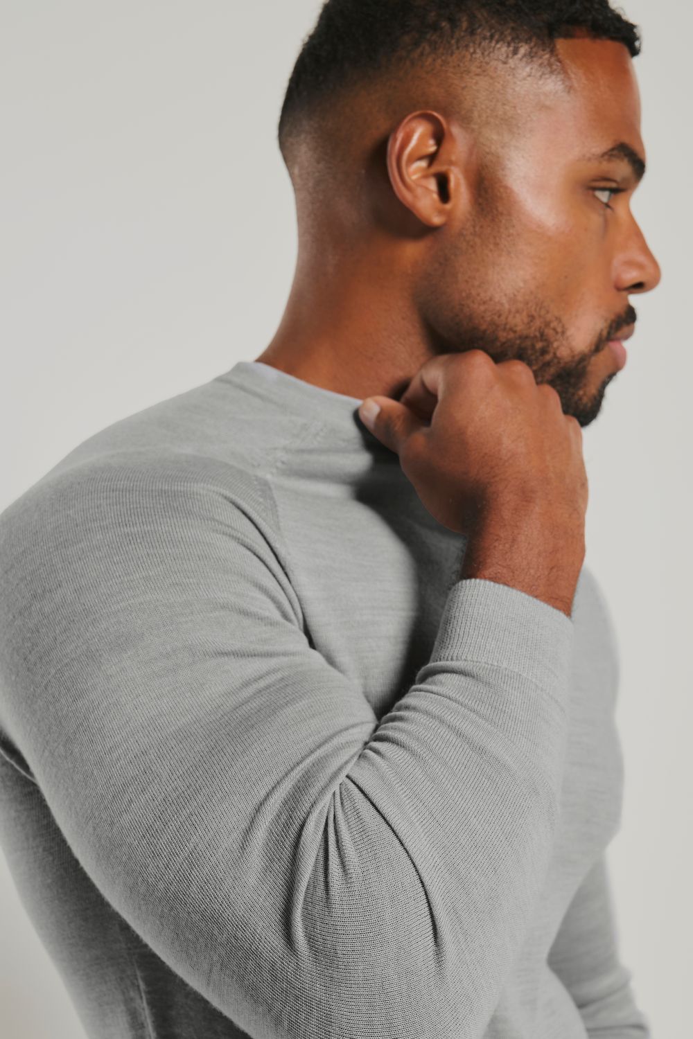 Extra Fine Merino Wool Crew Neck Sweater in Silver Grey Marl