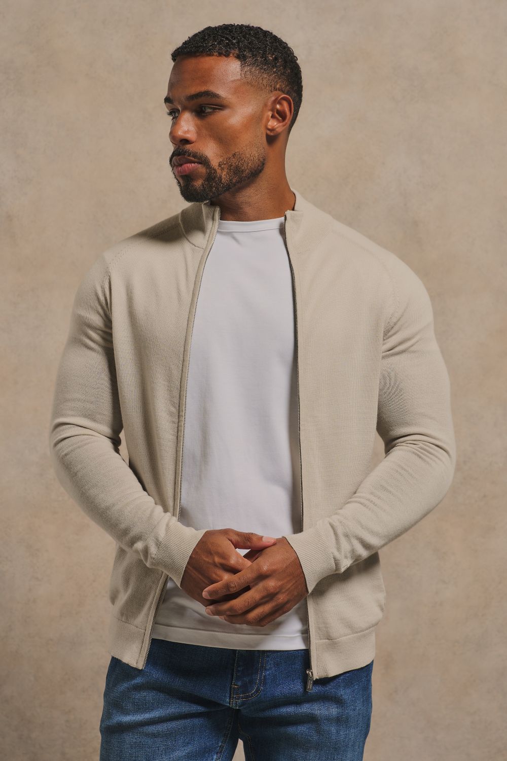 Extra Fine Merino Wool Knitted Zip Through in Ecru