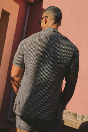 Geo Printed Shirt in Black - TAILORED ATHLETE - USA