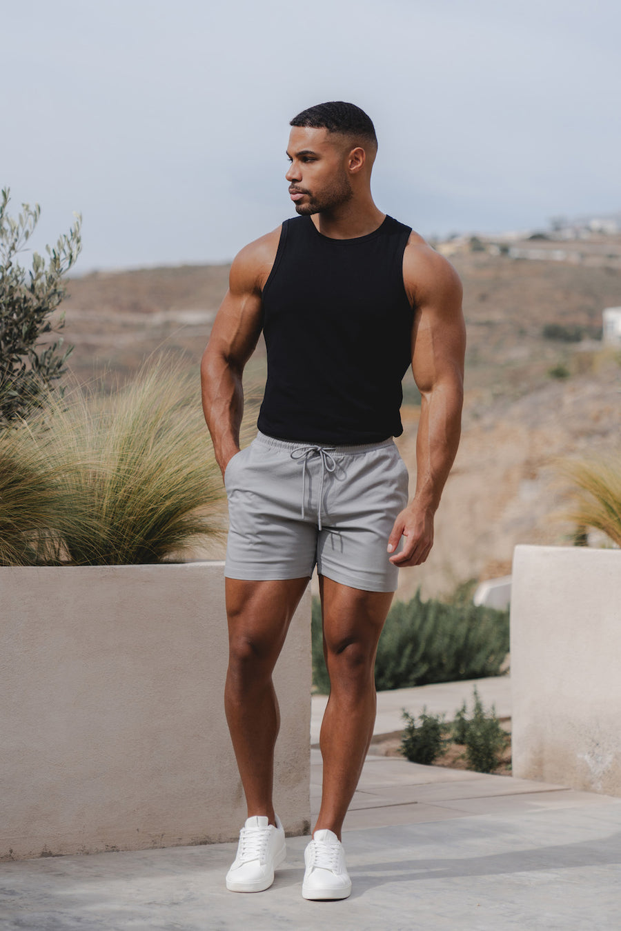 TAILORED ATHLETE  Athletic Fit Menswear