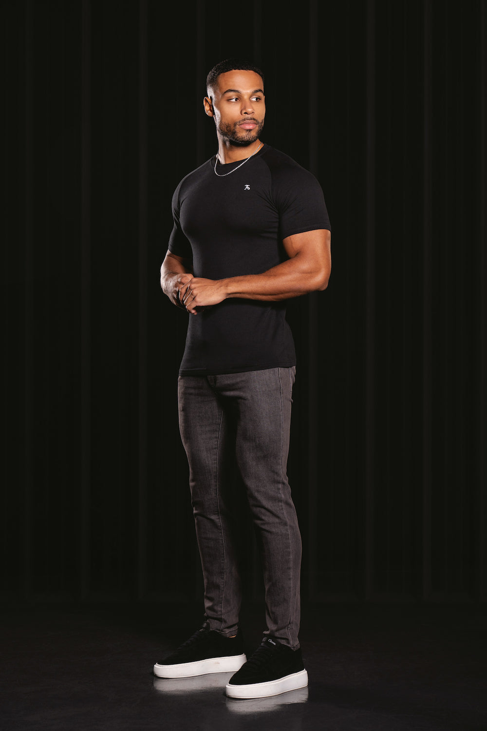 Athletic Fit T-Shirt - USA ATHLETE TAILORED Black in 