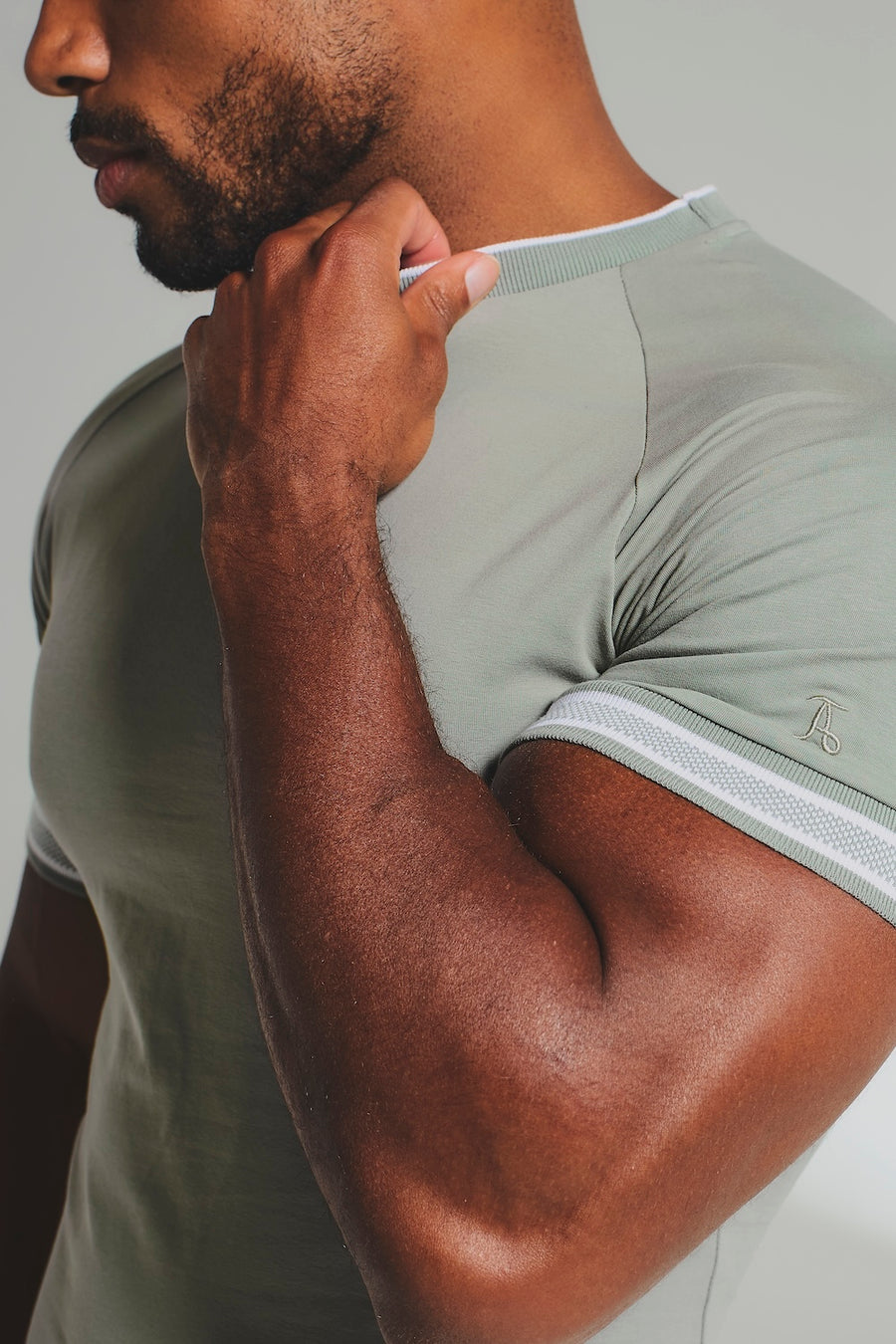 Tipped Fashion Fit T-Shirt in Sage / White - TAILORED ATHLETE - USA