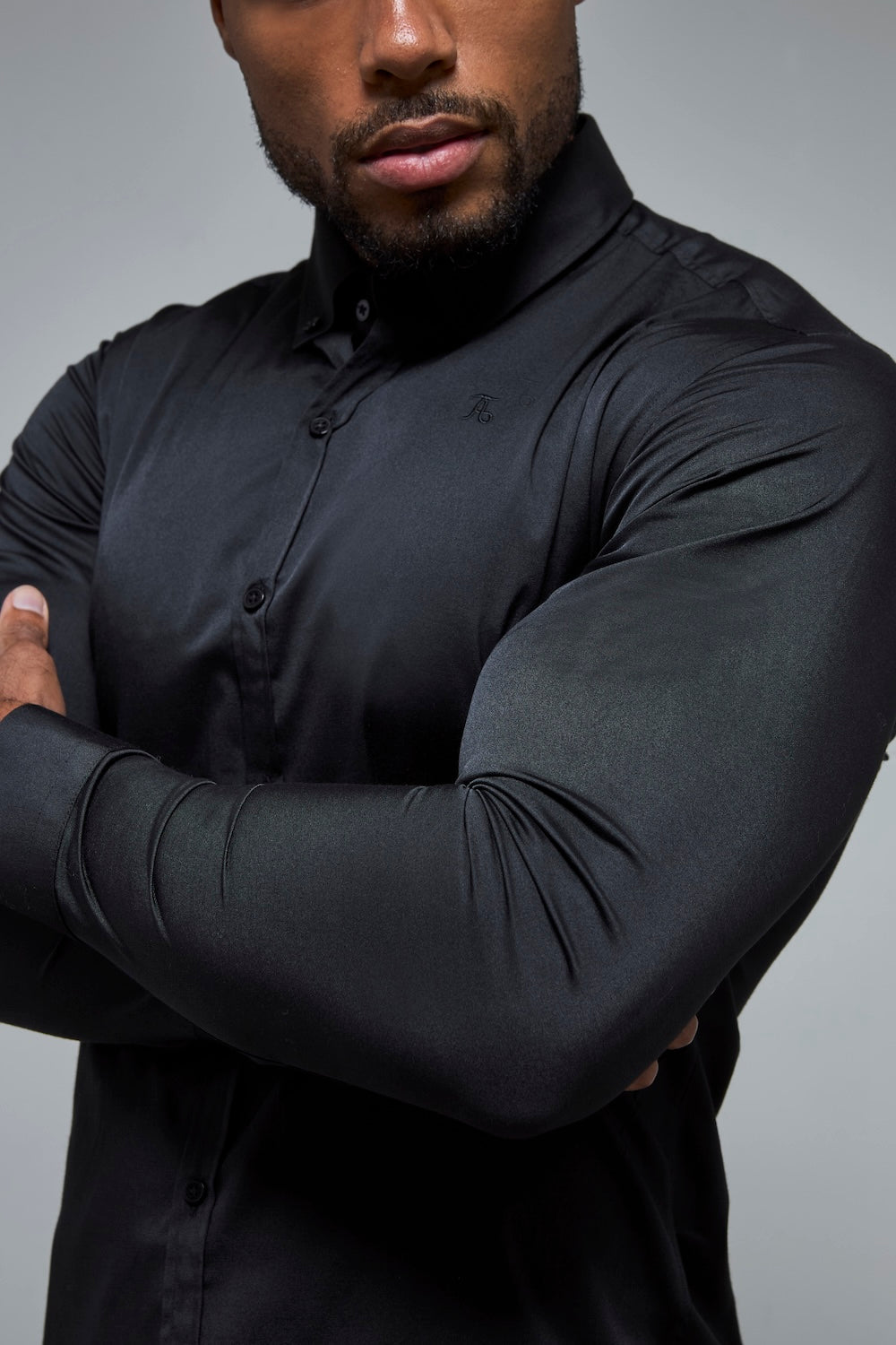 Athletic Fit Signature Shirt 2.0 in Black - TAILORED ATHLETE - USA