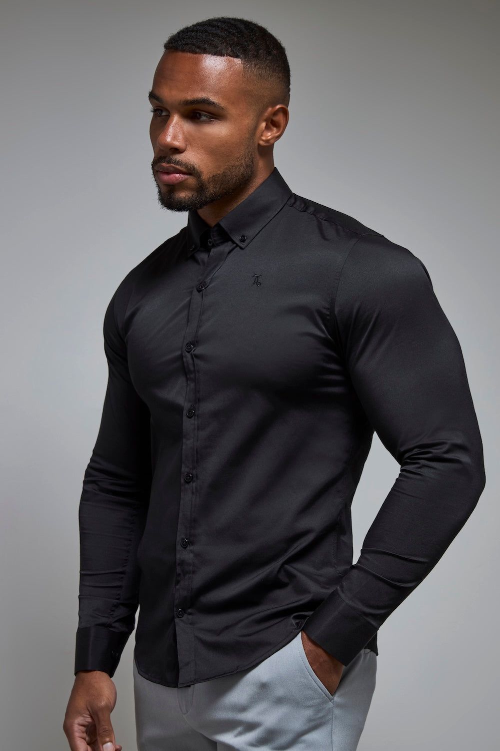 Athletic Fit Signature Shirt 2.0 in Black - TAILORED ATHLETE - USA