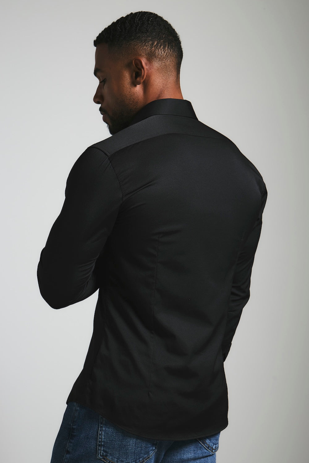Athletic Fit Signature Shirt 2.0 in Black