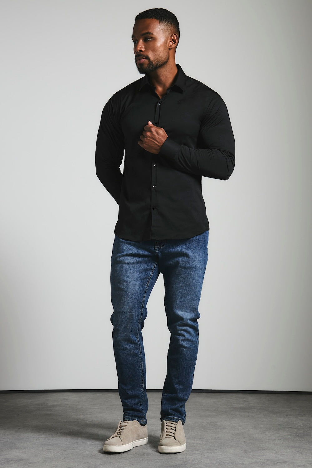 Athletic Fit Signature Shirt 2.0 in Black