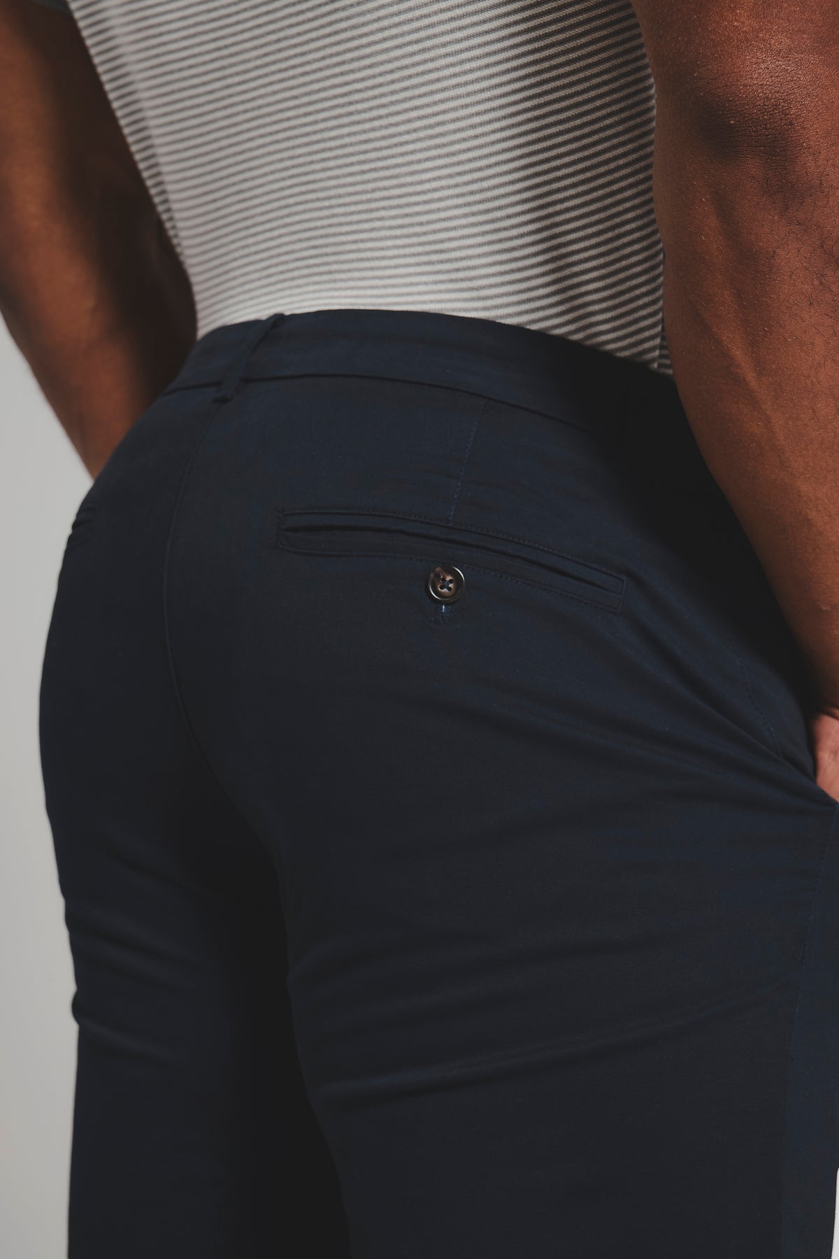 Athletic Fit Cotton Stretch Chino Pants in Navy