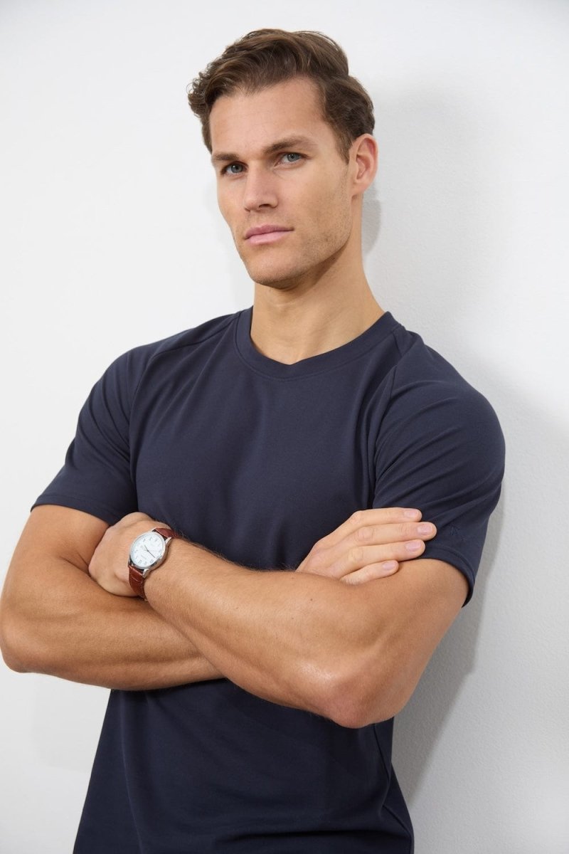 Textured Jersey T-Shirt in Navy - TAILORED ATHLETE - USA