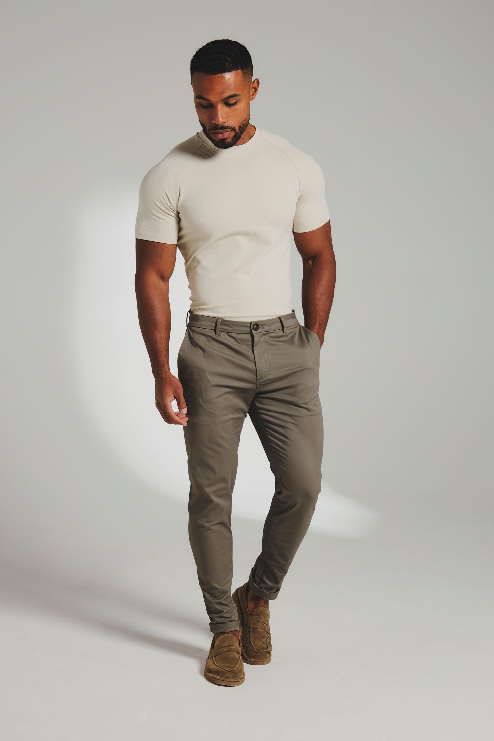 Athletic Fit Cotton Stretch Chino Pants in Khaki