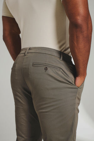 Athletic Fit Cotton Stretch Chino Pants in Khaki