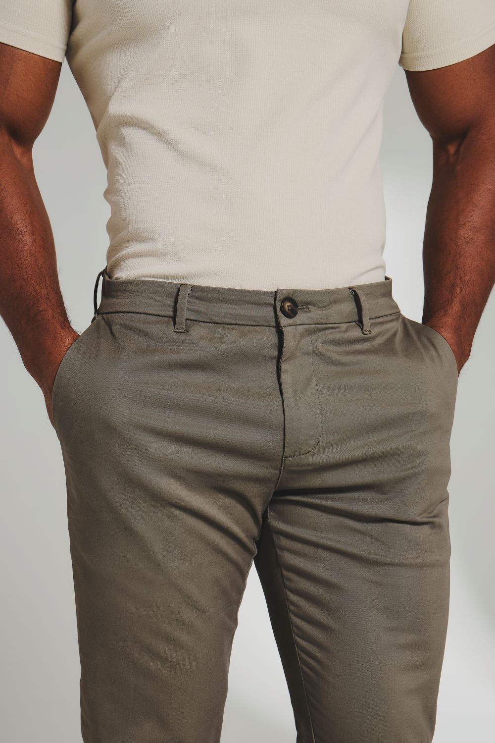 Athletic Fit Cotton Stretch Chino Pants in Khaki