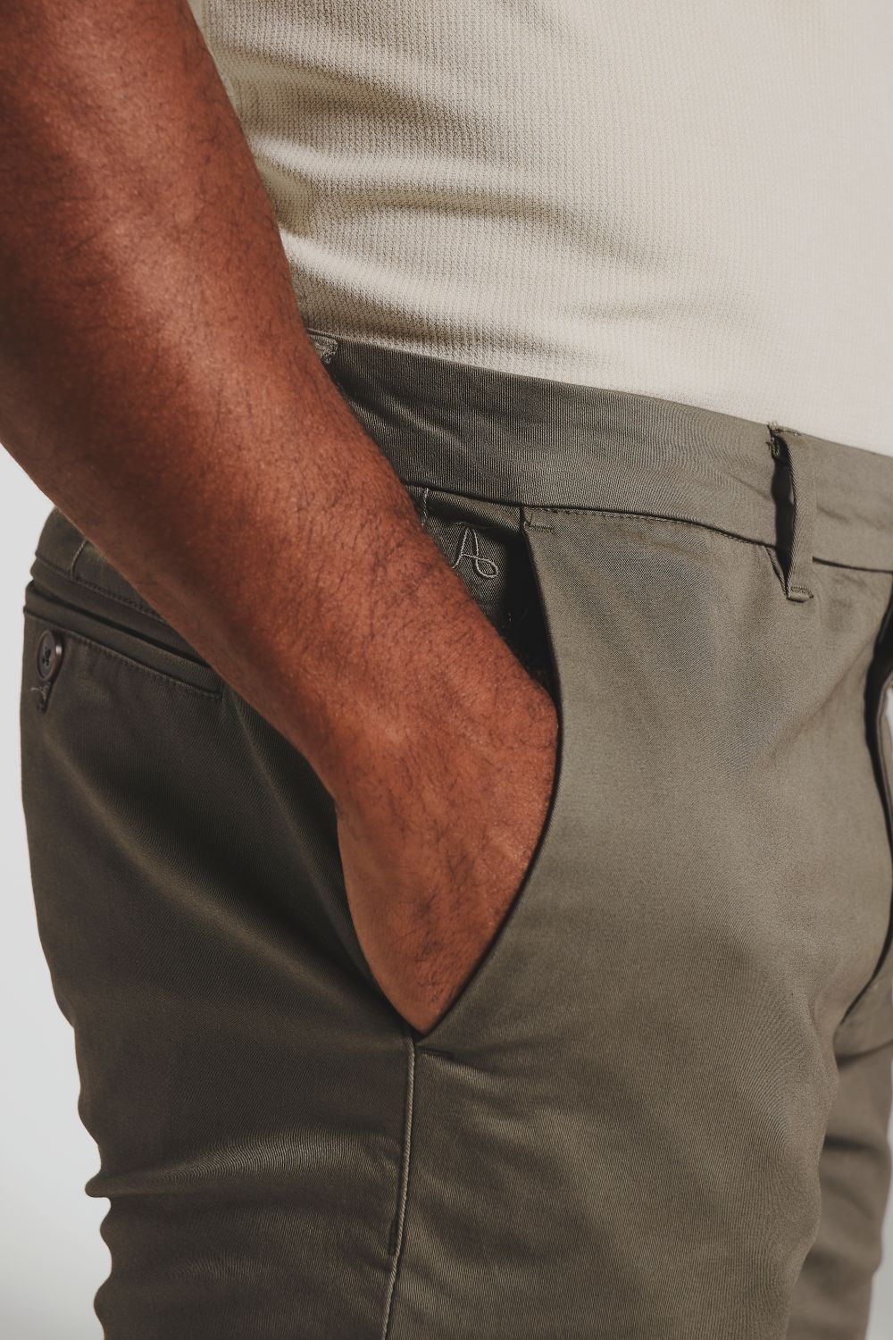 Athletic Fit Cotton Stretch Chino Pants in Khaki