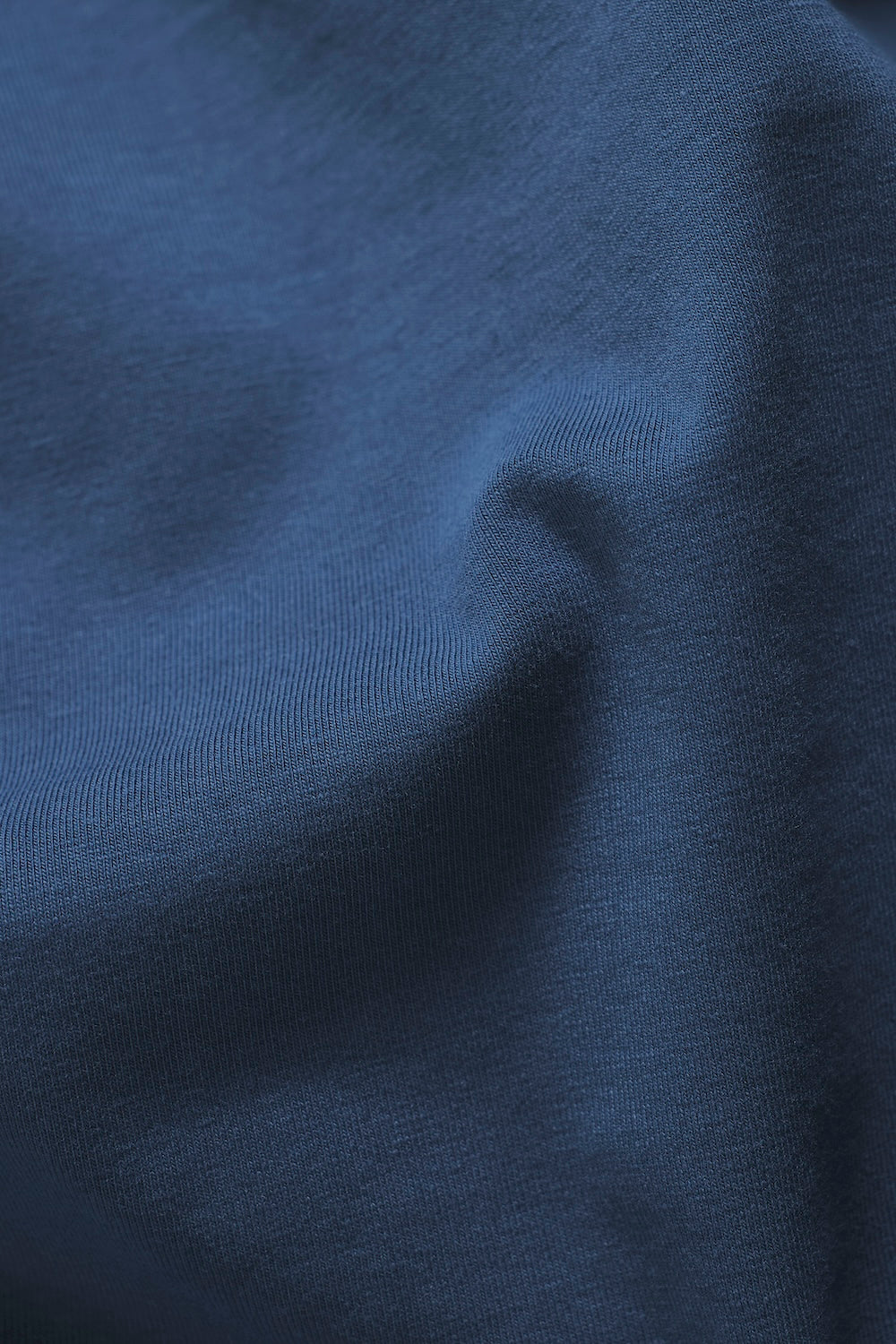 Tipped Fashion Fit T-Shirt in Airforce and Navy