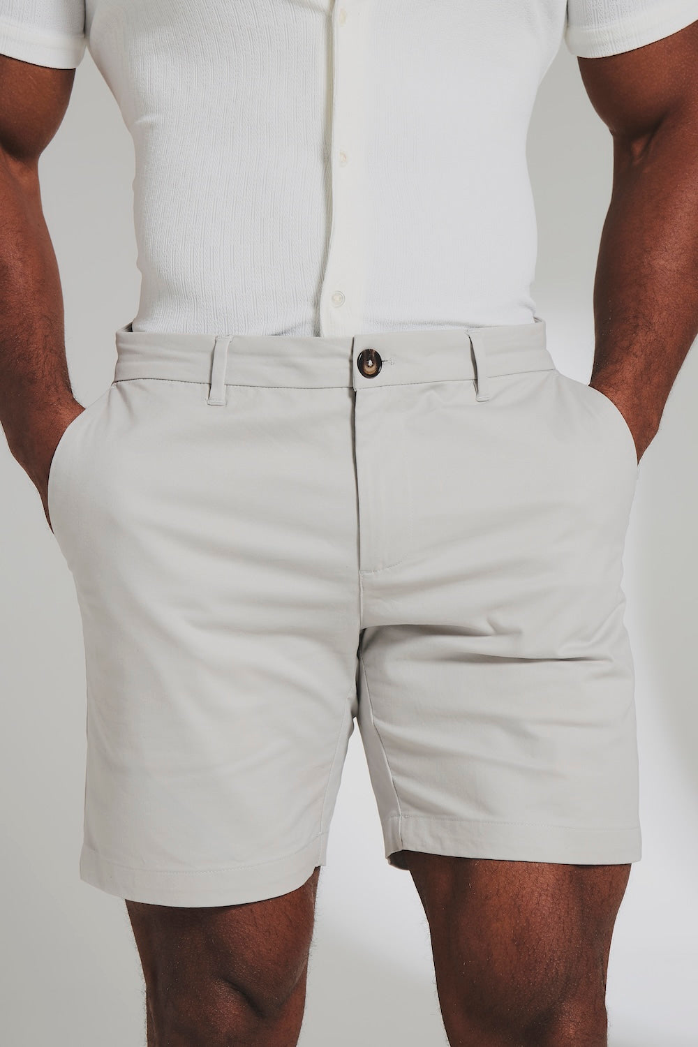 Athletic Fit Stretch Chino Shorts 7" in Dove Grey