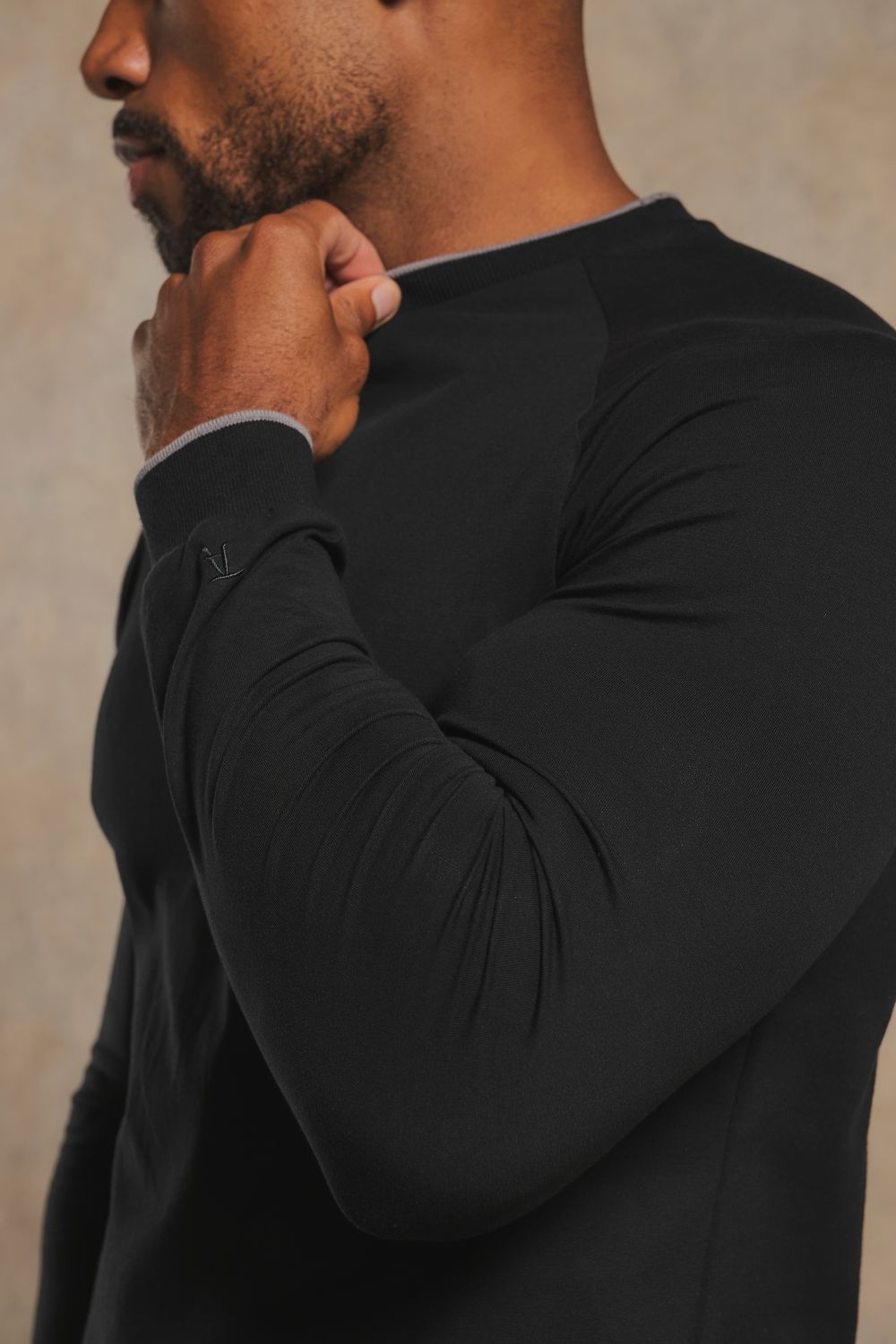 Tipped Long Sleeve T-Shirt in Black with Graphite Tipping