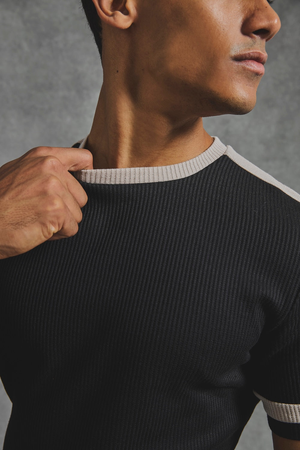Textured Colour Blocked T-Shirt in Black and Stone - TAILORED ATHLETE - USA
