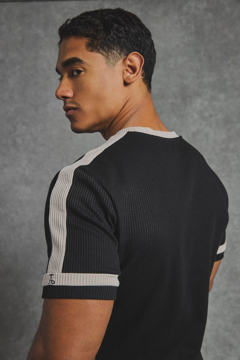 Textured Colour Blocked T-Shirt in Black and Stone - TAILORED ATHLETE - USA