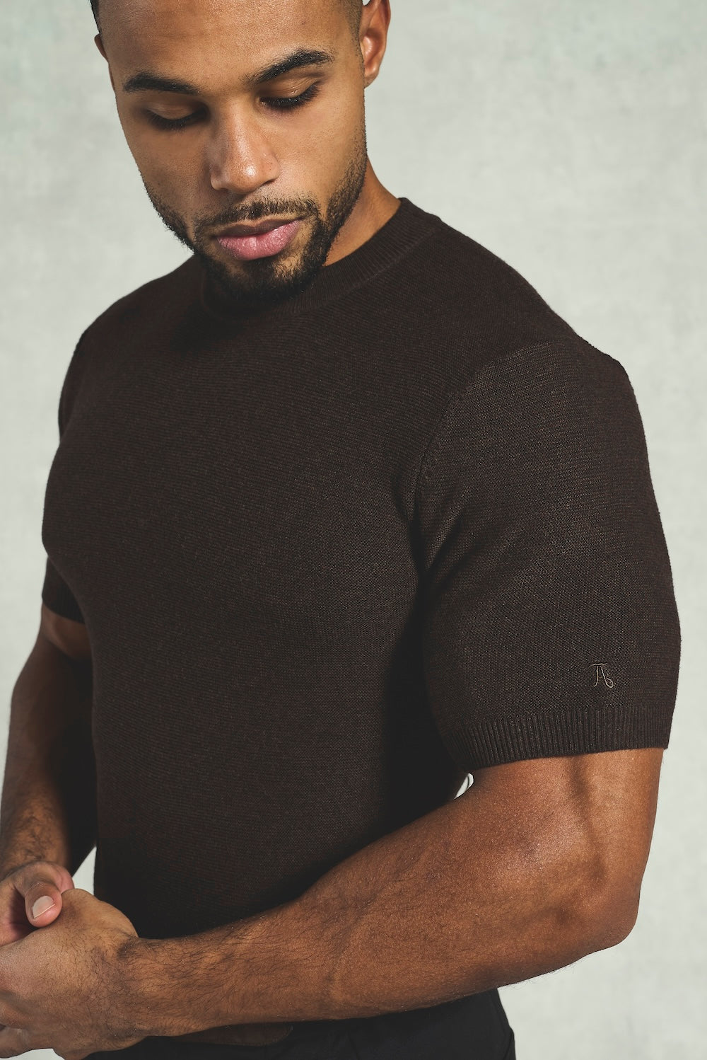 Textured Knitted Crew Neck T-shirt in Chocolate - TAILORED ATHLETE - USA