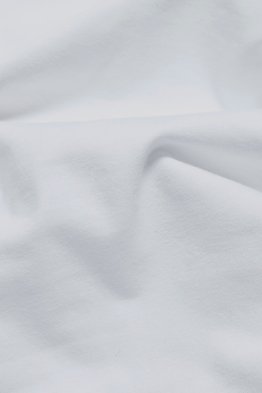 Fine Tipped T-Shirt in White with Navy Trim