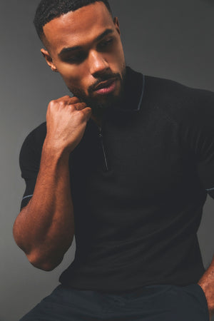 Tipped Knitted Zip Neck Polo Shirt in Black - TAILORED ATHLETE - USA