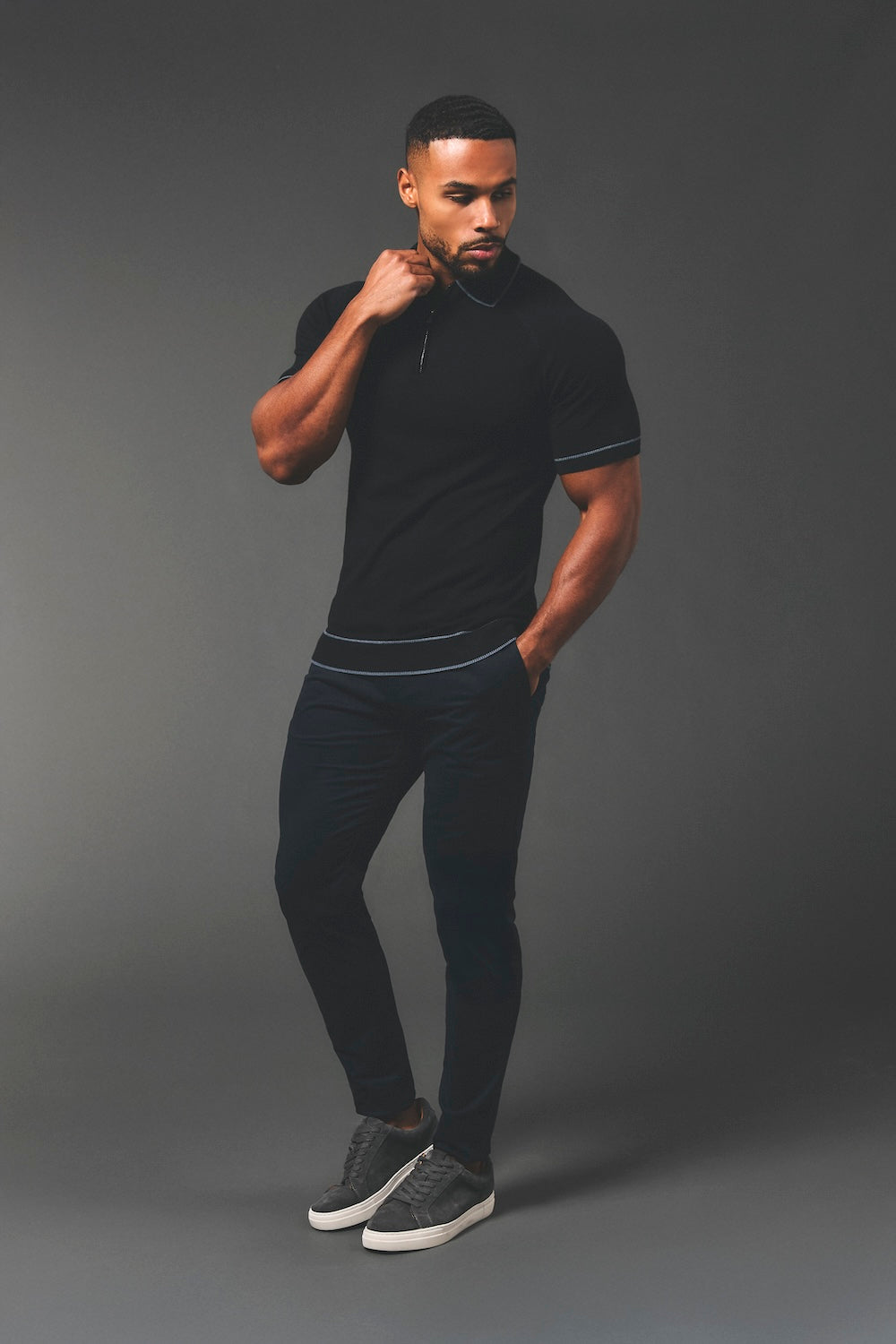 Tipped Knitted Zip Neck Polo Shirt in Black - TAILORED ATHLETE - USA