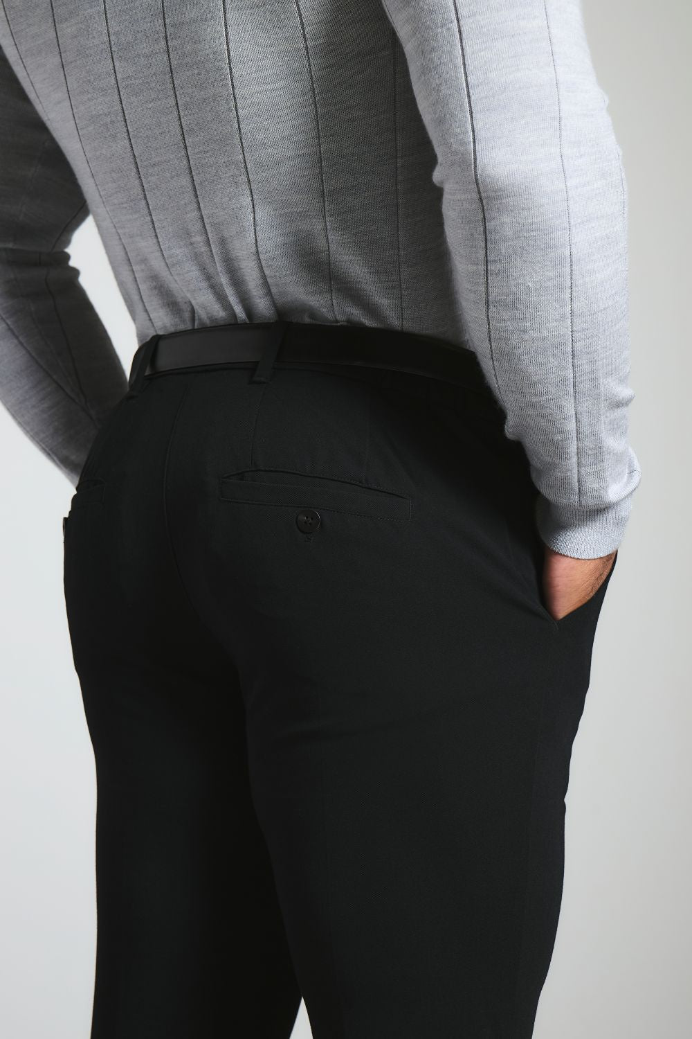 Athletic Fit Essential Pants in Black