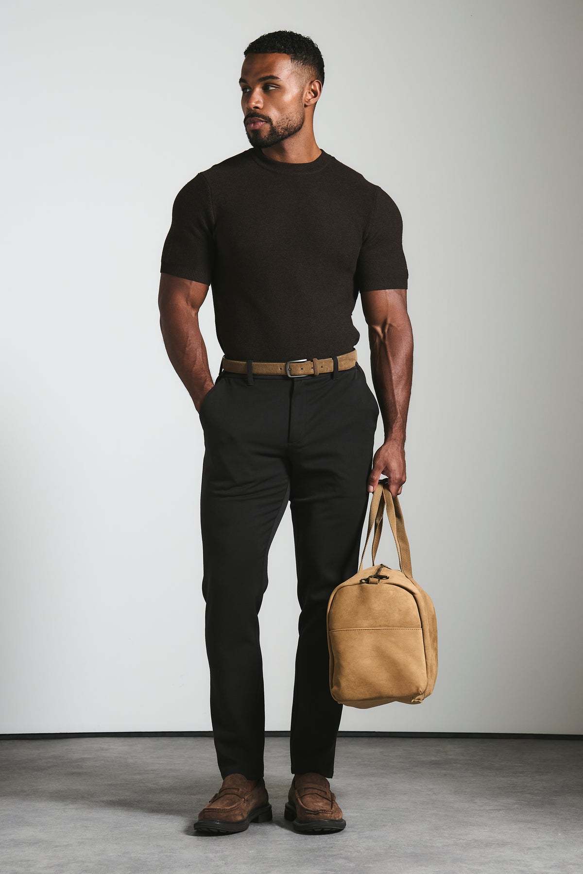 Athletic Fit Essential Pants in Dark Chocolate