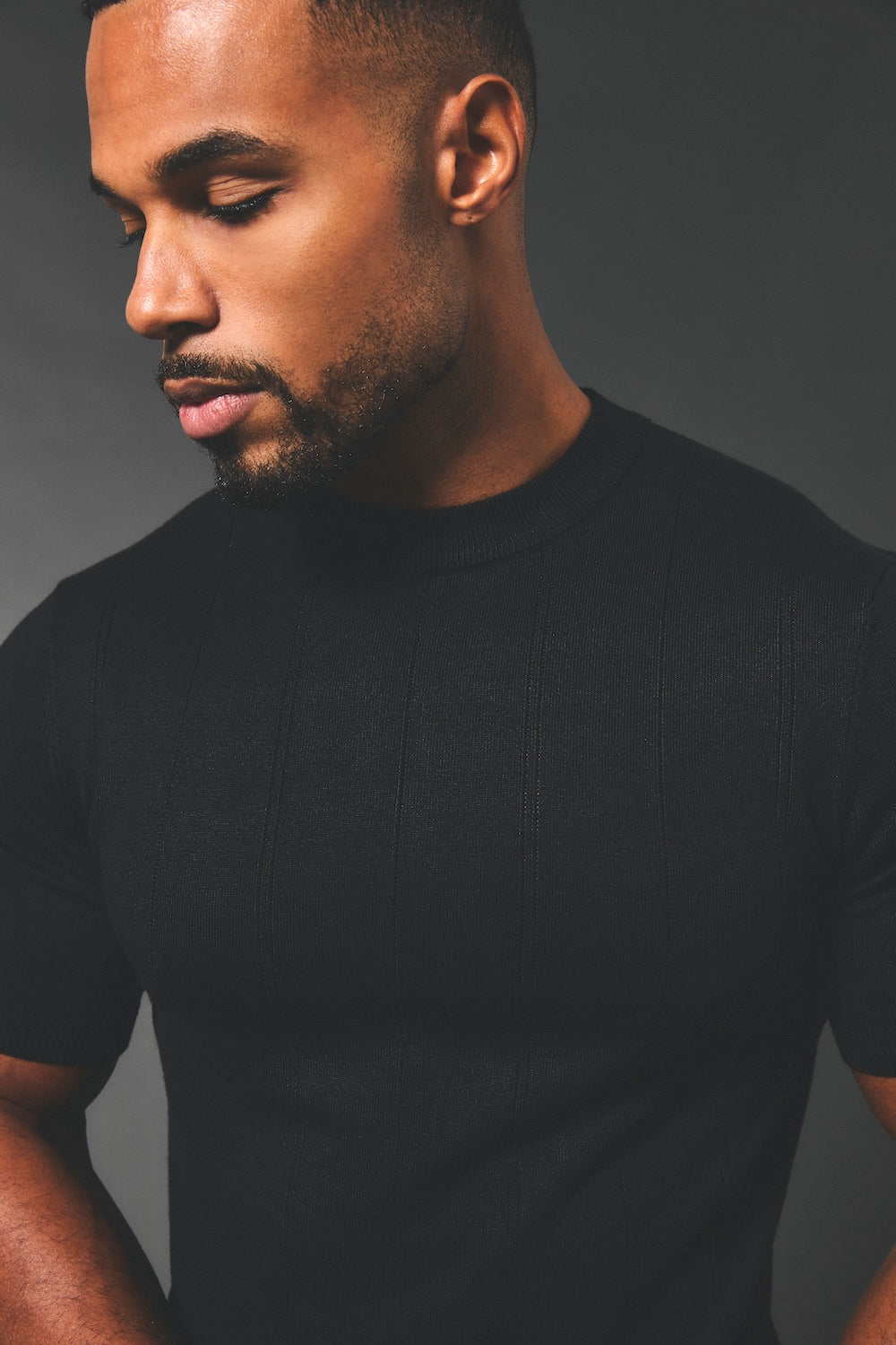Vertical Stripe Knitted T-Shirt in Black - TAILORED ATHLETE - USA