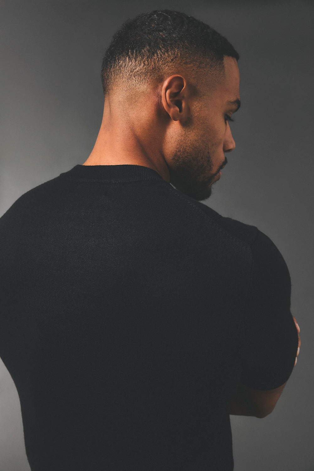 Vertical Stripe Knitted T-Shirt in Black - TAILORED ATHLETE - USA