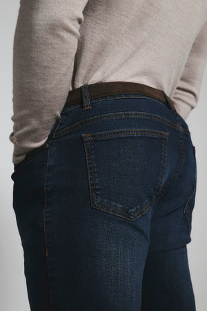 Athletic Fit Stretch Jeans in Dark Blue