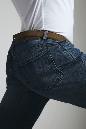 Athletic Fit Stretch Jeans in Mid Blue