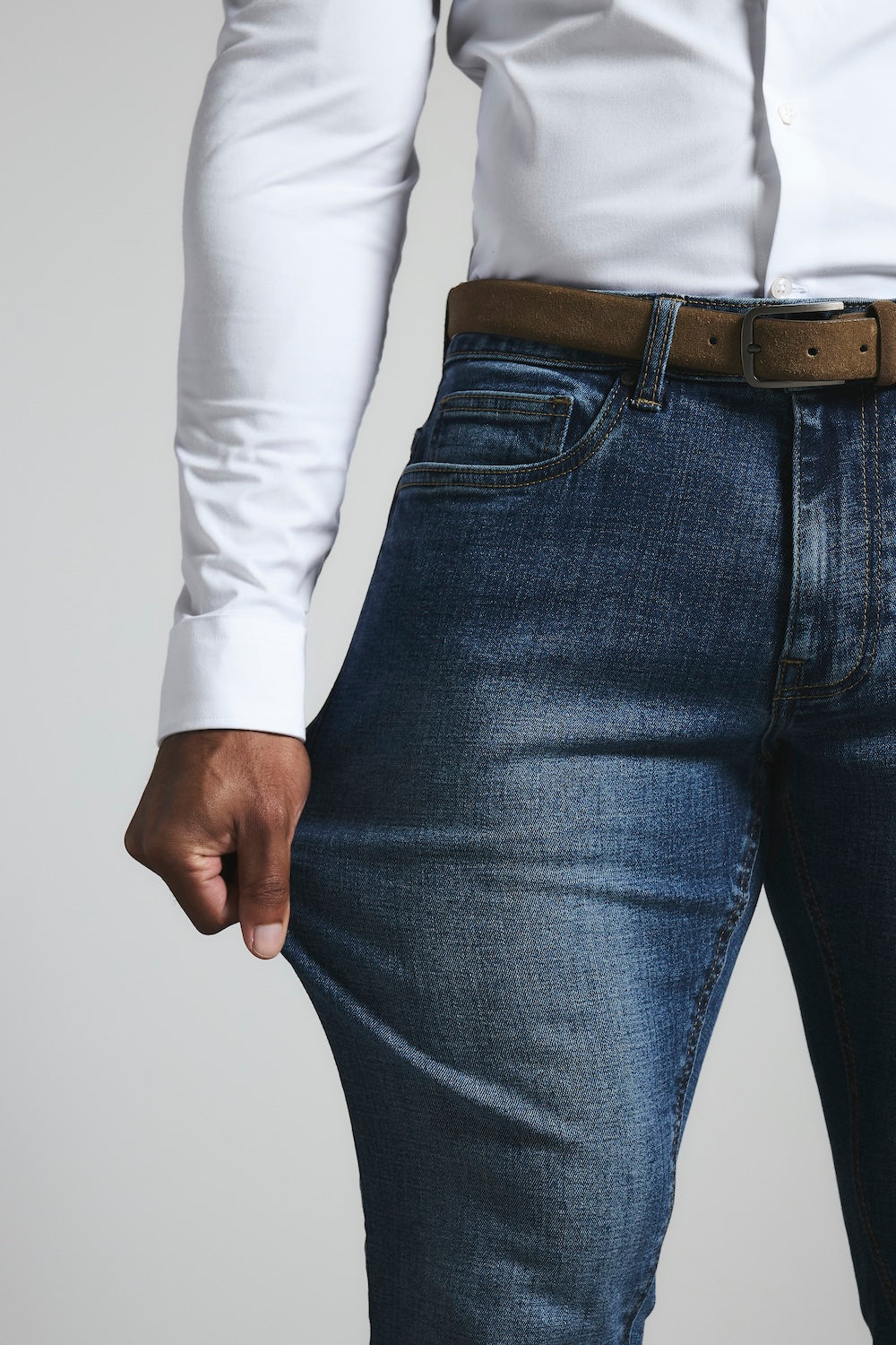 Athletic Fit Stretch Jeans in Mid Blue