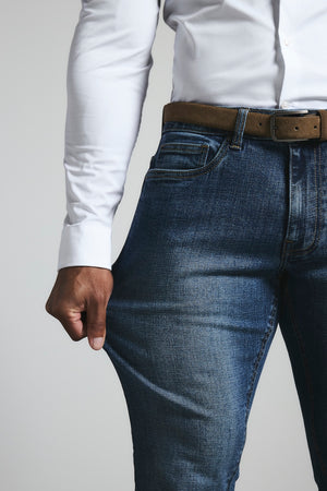Athletic Fit Stretch Jeans in Mid Blue